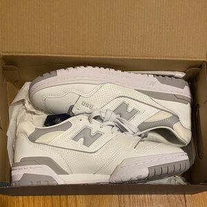 New Balance 550 White and Gray Athletic Sneakers Sz 9